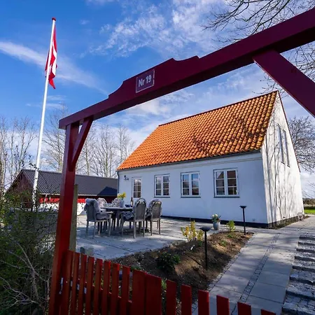 8119-praesto-over-lyngen-19 Holiday home *